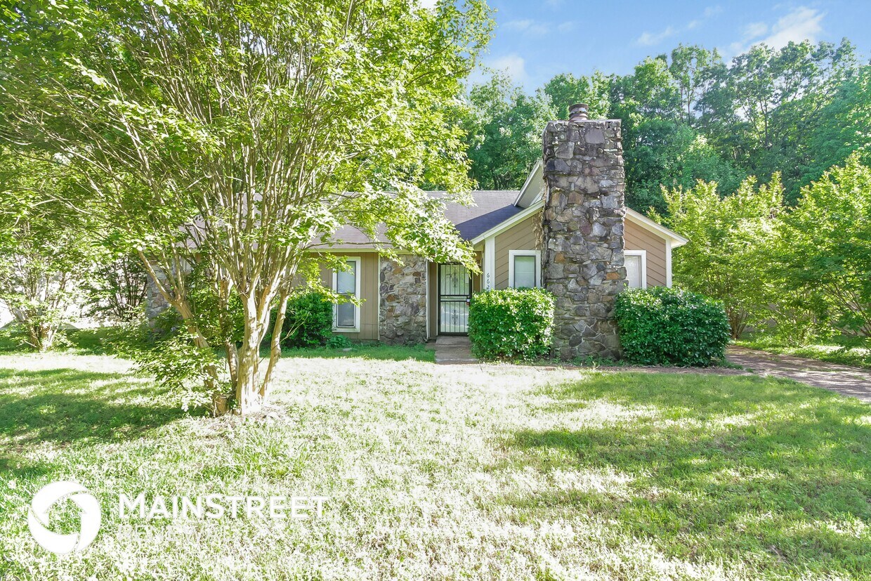 Foto principal - 6625 Santaolina Dr