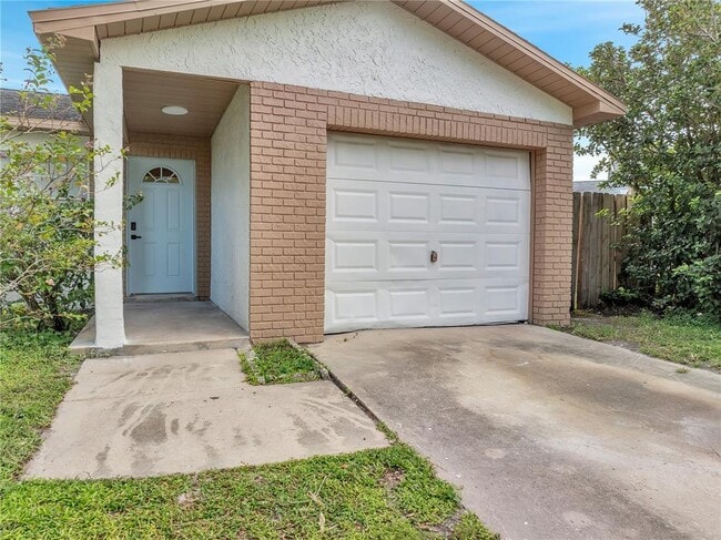 Building Photo - 2328 Dae Ct