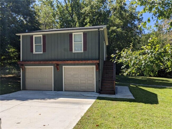 Building Photo - 3214 Simpson Park Rd