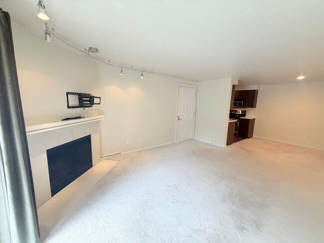 Building Photo - Gallery Condominiums - Downtown Kirkland