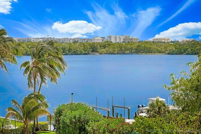 Foto del edificio - 2121 N Ocean Blvd