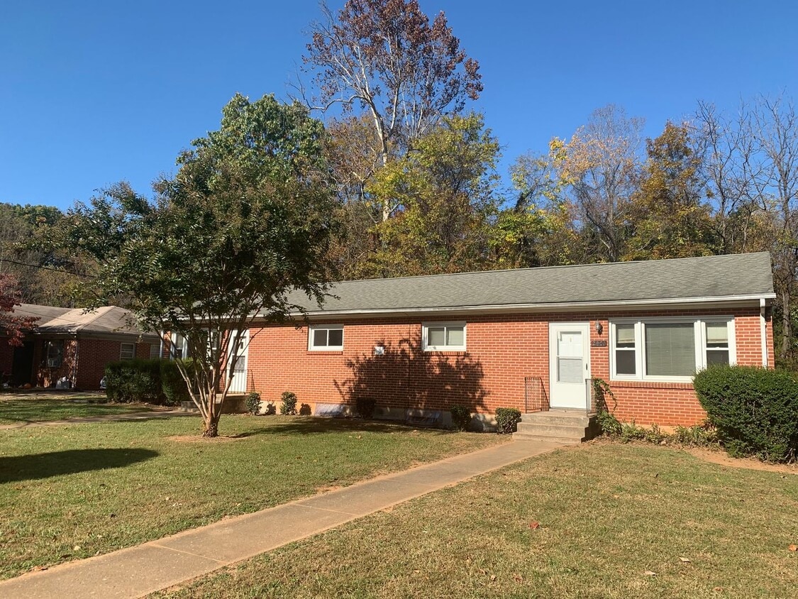 Photo - 2801 & 2803 Kulman Place