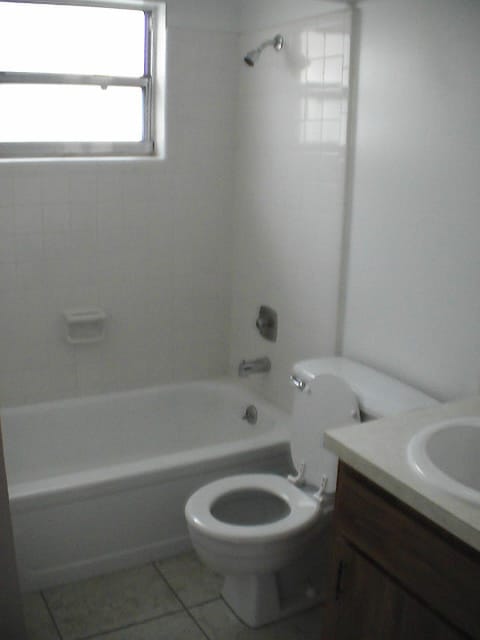 Photo - Beautiful 2x2 Downtown House