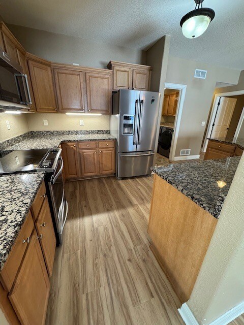 Foto del edificio - 1815 Woodland Way