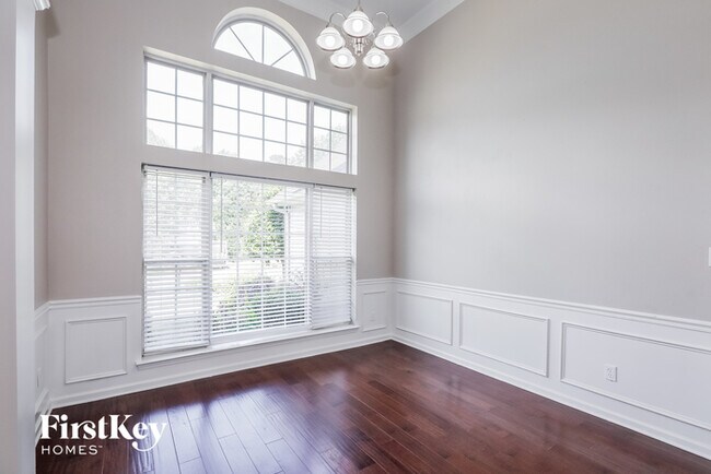 Foto del edificio - 13308 Woodland Farm Dr