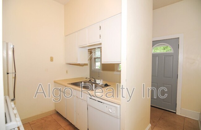 Foto del edificio - 1015 13th Ave SE