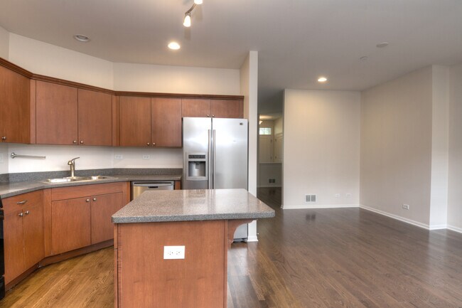 Foto del edificio - 2562 Waterbury Ln