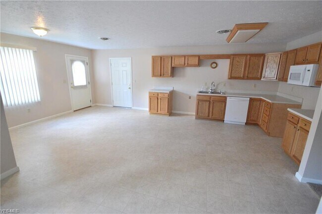 Building Photo - 405 Orchard Hill Dr