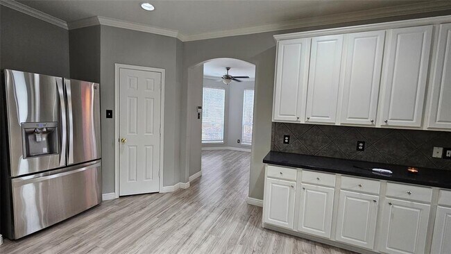 Building Photo - 8323 Brighton Lake Ln