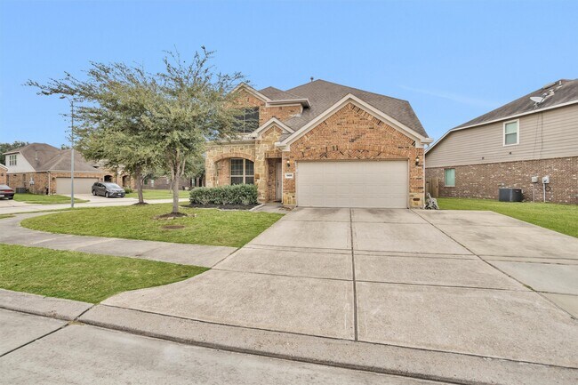 Foto del edificio - 13405 Clayton Lake Ln