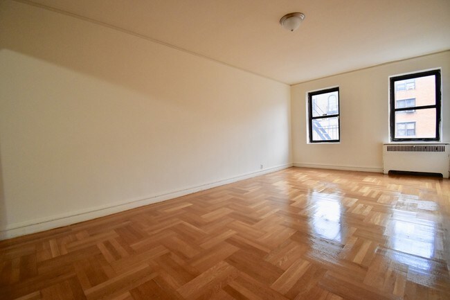 Living room - 145 Seaman Ave