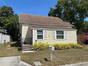 Building Photo - 128 2nd Ave SW