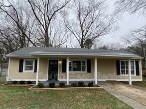 Building Photo - 1004 Floyd Ave