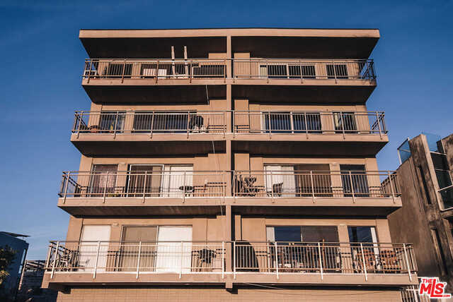 Foto del edificio - 8 23rd Ave
