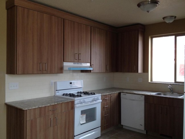Building Photo - 641 S 350 E #B201