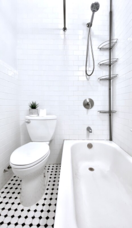 Foto del edificio - 403 W 44th St