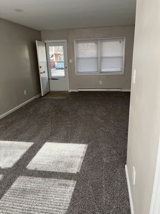 Interior Photo - Riverside Park