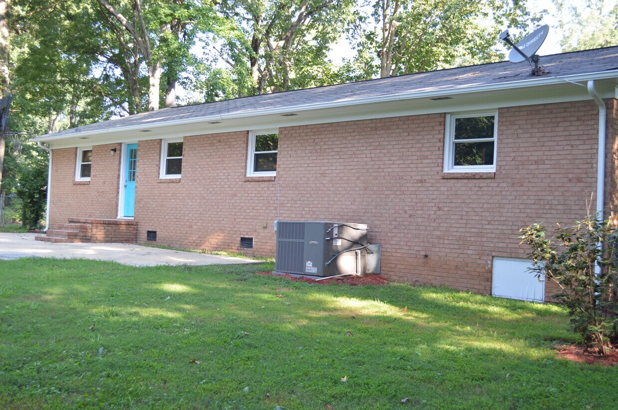 124 Crestview Dr, Durham, NC 27712 House Rental in Durham, NC