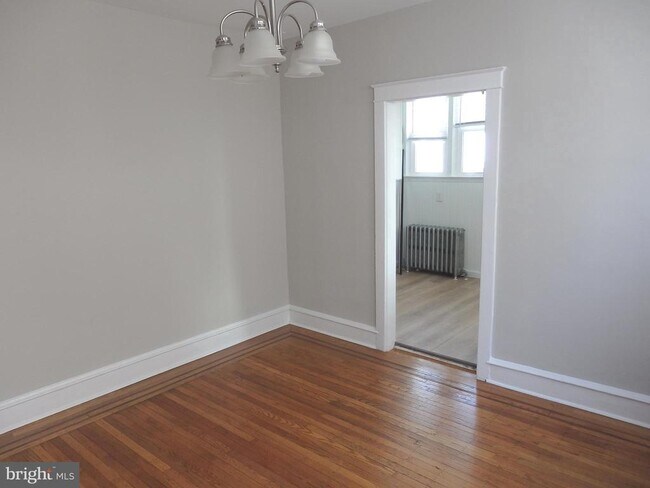 Foto del edificio - 129 S Eagle Rd