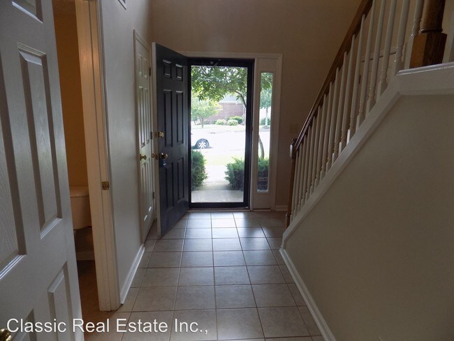 Building Photo - 401 Shoreside Dr