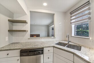 Building Photo - 767 Bering Dr