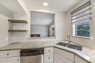 Building Photo - 767 Bering Dr