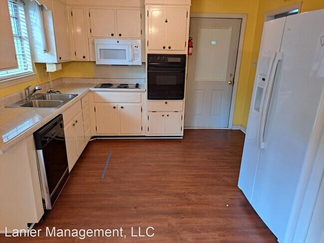 Foto del edificio - 3 br, 2 bath House - 201 Providence Dr