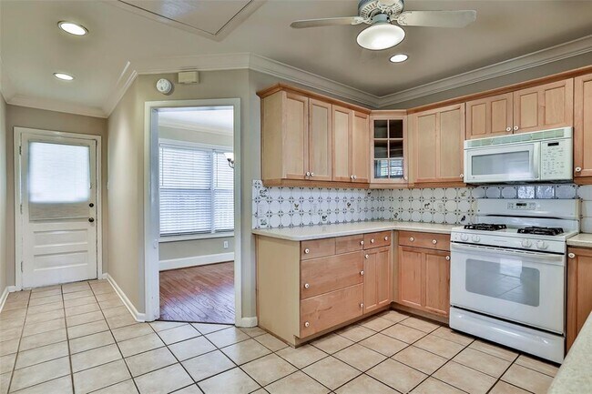 Building Photo - 4414 Merrell Rd