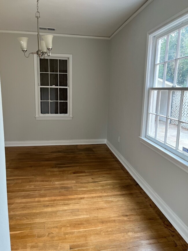 Foto del edificio - 2227 E 40th St