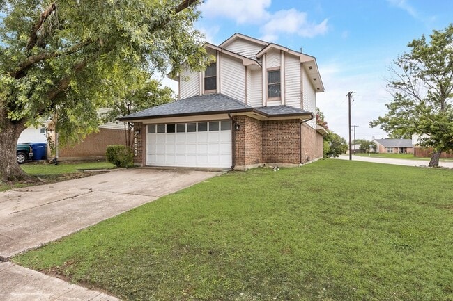 Photo - 2100 Stradivarius Lane Unit House