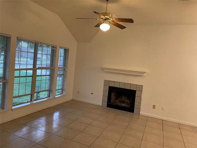 Building Photo - 2302 Yaupon Trail