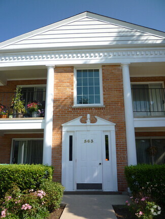 Building Photo - 563 Shorely Dr