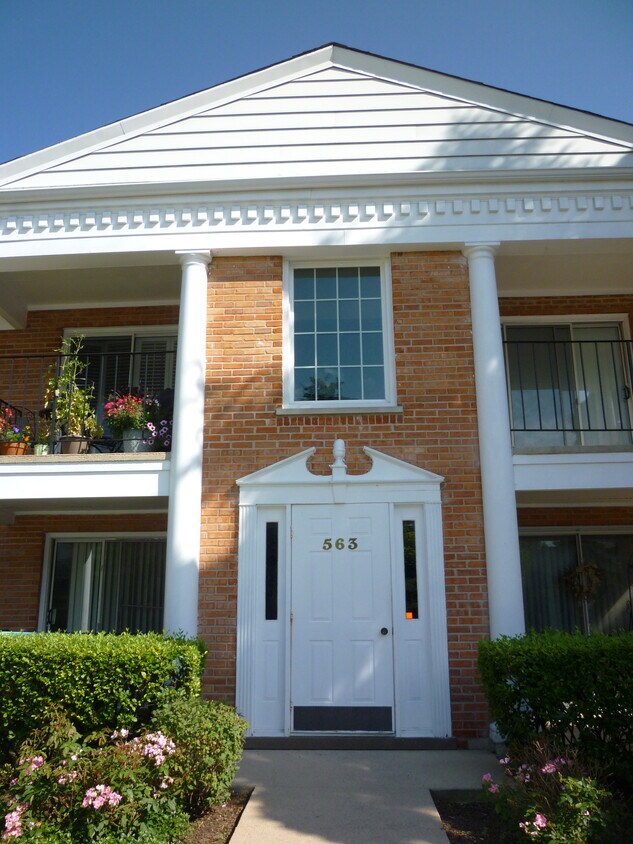 Primary Photo - 563 Shorely Dr