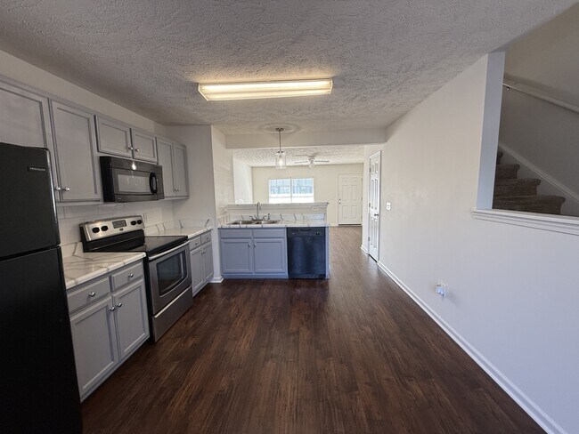 Foto del edificio - 2961 S Rutherford Blvd