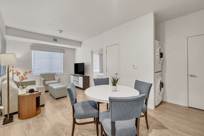 Foto del edificio - 5423 N Loop 1604 W