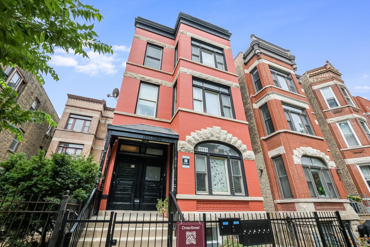 Primary Photo - 1114 N Wolcott Ave