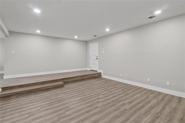Foto del edificio - 209 W 9th St