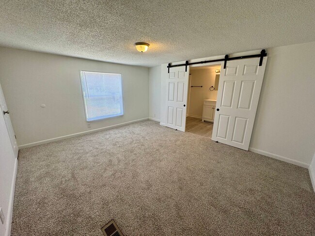 Building Photo - Galivants Ferry - 3 Bedroom / 2 Bathroom M...