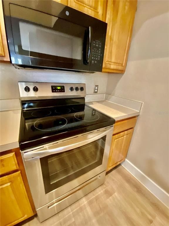 Foto del edificio - 13015 Plantation Park Cir