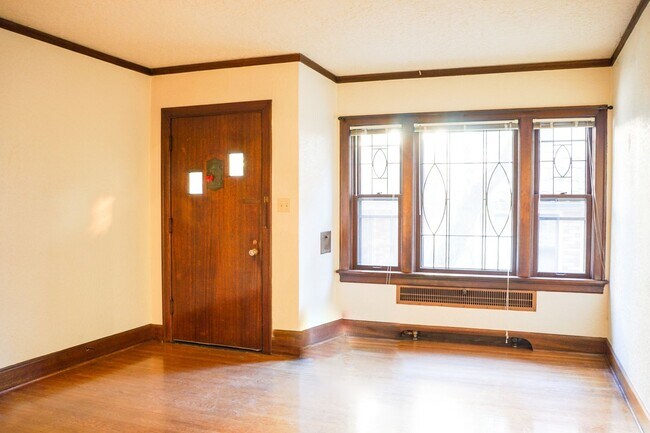 Foto del edificio - Tired of Commuting? This Amazing Townhome ...