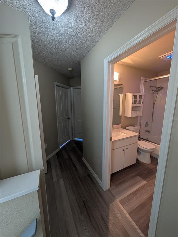 Foto del edificio - 4321 Deermont Cir