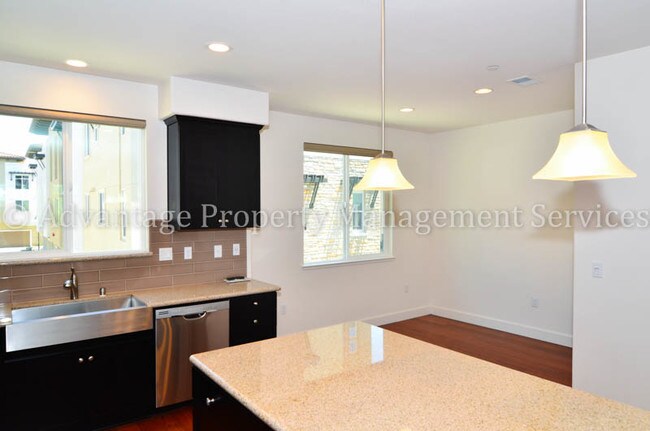 Foto del edificio - 5367 Iron Horse Pkwy