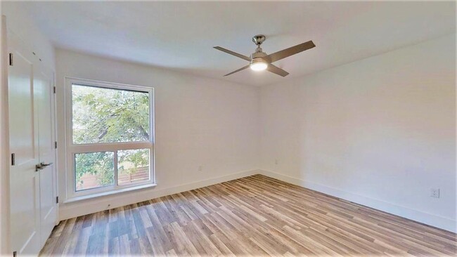 Building Photo - 1913 Hearthstone Dr