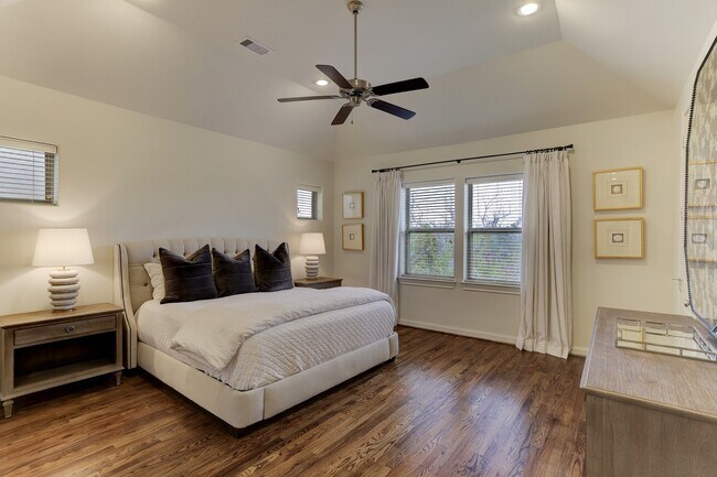 Foto del edificio - 4132 Bonner View Ln