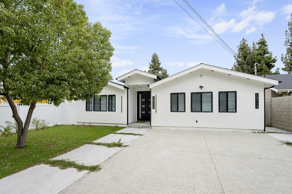 14715 Archwood St, Van Nuys, CA 91405 House Rental in Van Nuys, CA