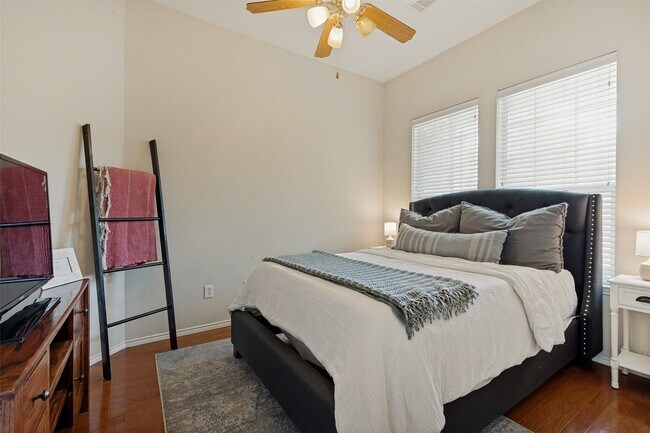 Foto del edificio - 8209 Grayson Way