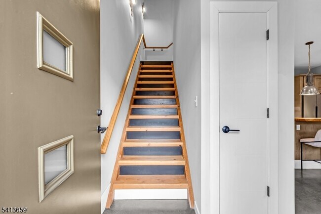 Foto del edificio - 10 McCready's Alley