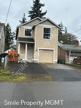 Building Photo - 11633 SE Morrison St