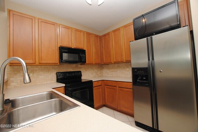 Foto del edificio - 5762 Sandstone Way