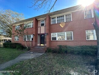 Building Photo - 3040 Walton St